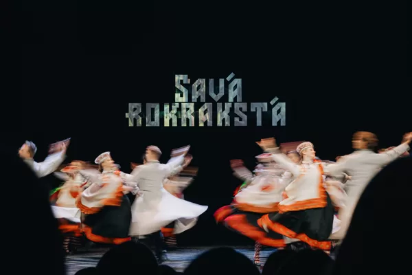 SAVĀ ROKRAKSTĀ