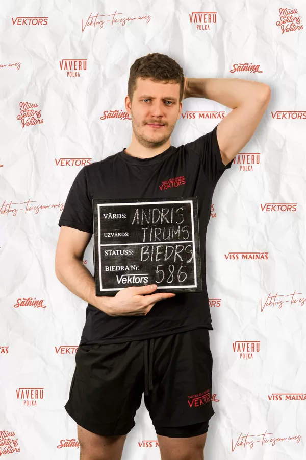 (Andris)(Dejo Vektorā kopš 2018. gada)