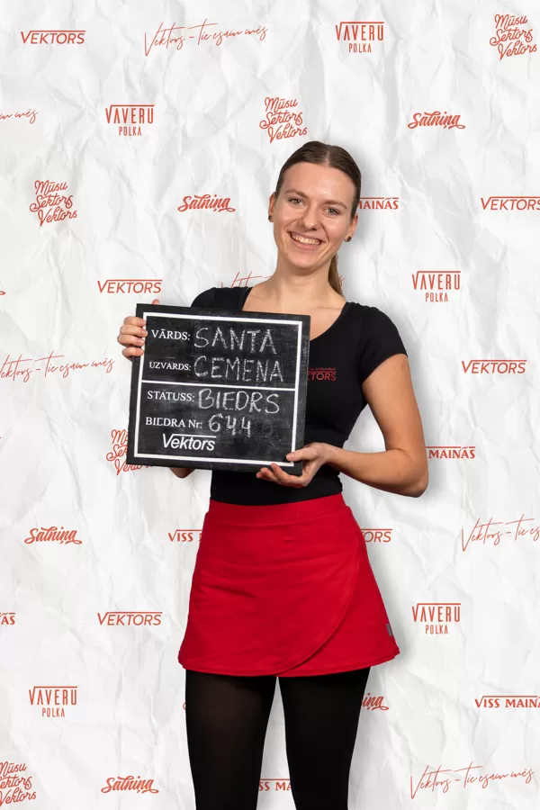 (Santa)(Dejo Vektorā kopš 2023. gada)