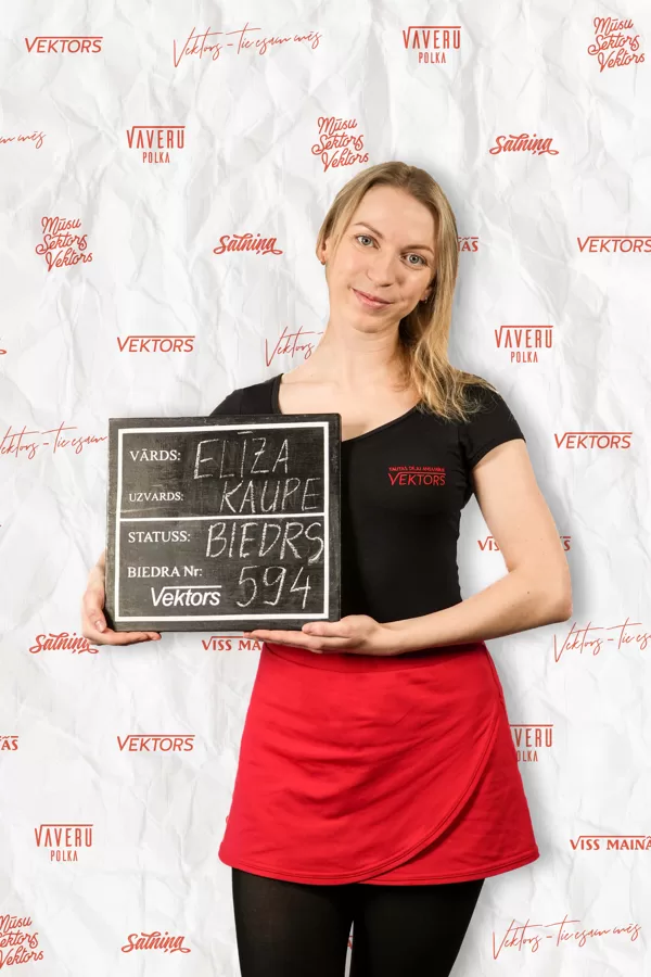 (Elīza K.)(Dejo Vektorā kopš 2019. gada)