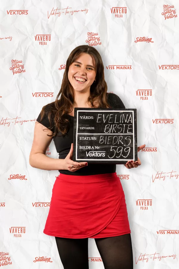 (Evelīna)(Dejo Vektorā kopš 2020. gada)