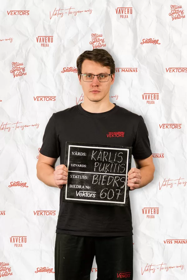 (Kārlis P.)(Dejo Vektorā kopš 2020. gada)