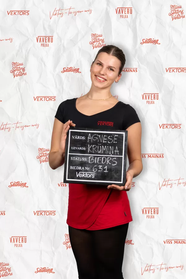 (Agnese)(Dejo Vektorā kopš 2023. gada)