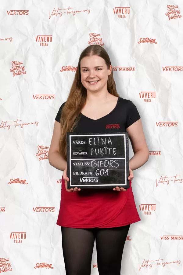 (Elīna P.)(Dejo Vektorā kopš 2020. gada)