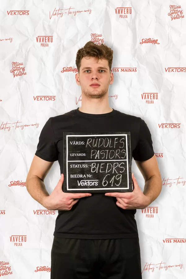 (Rūdolfs Kārlis)(Dejo Vektorā kopš 2021. gada)